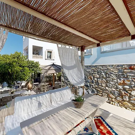 Speires 3* Irakleia (Naxos)