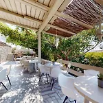 Speires Hotel Irakleia (Naxos)