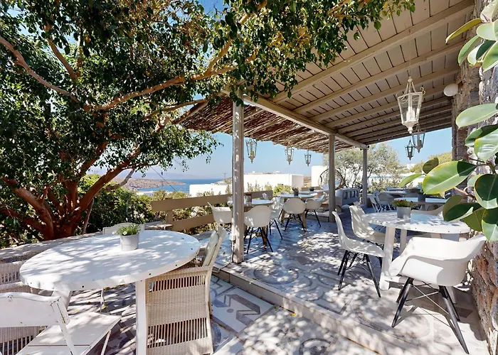 Speires 3* Irakleia (Naxos)